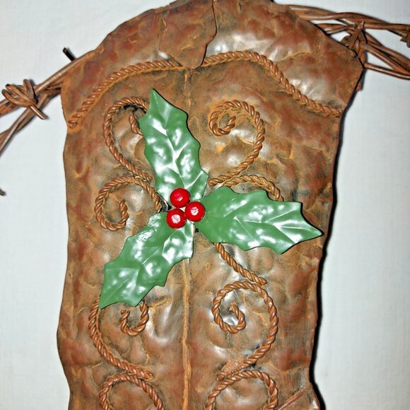 Barbed Wire Cowboy girl western Wreath 12" Metal Spur Holly Rustic Farmhouse - Picture 6 of 16